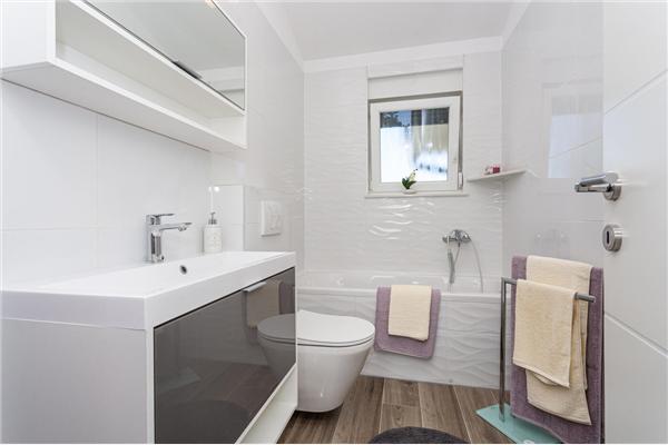 Apartment A1, for 5 persons