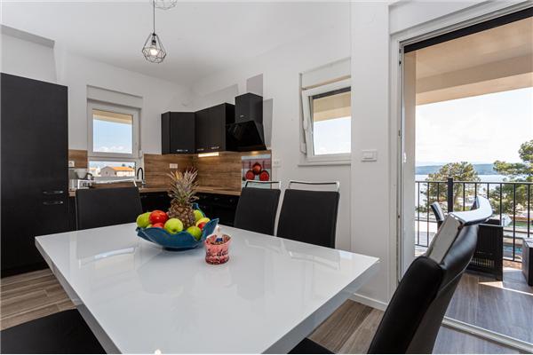 Apartment A2, for 5 persons