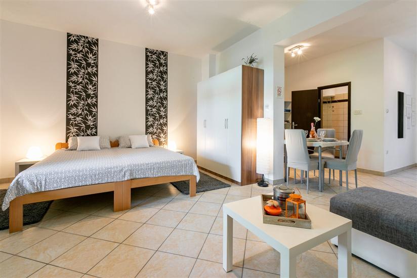 Apartment A2, for 4 persons