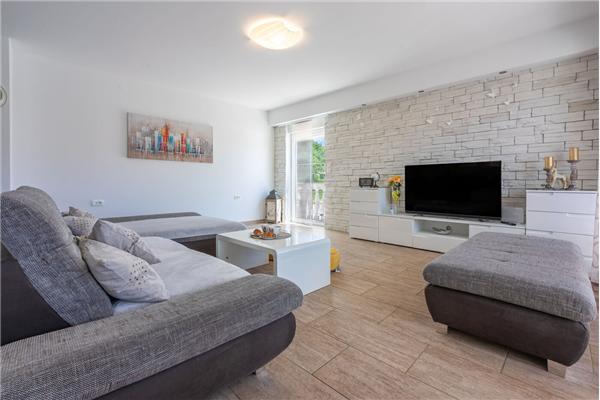 House K1, for 10 persons