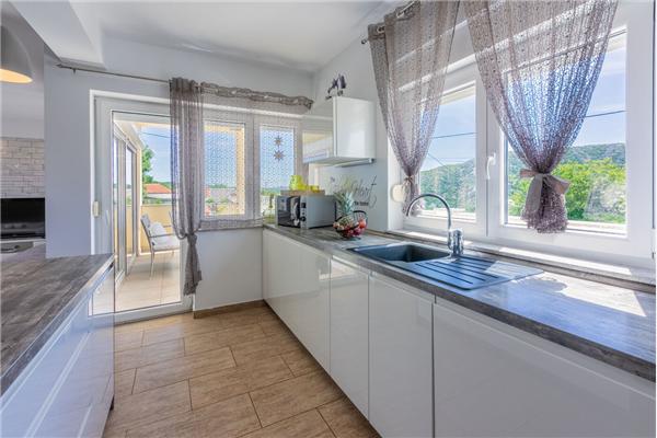 House K1, for 10 persons