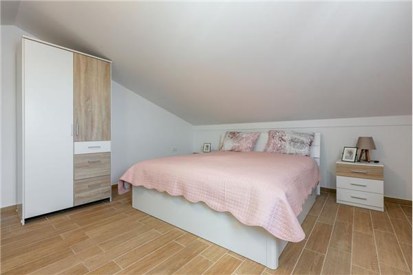 House K1, for 10 persons