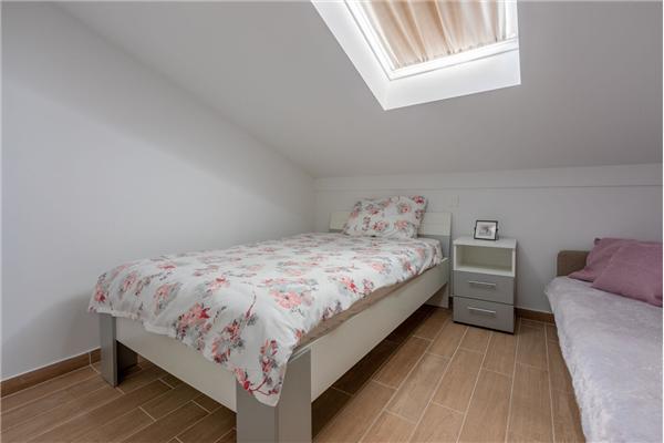 House K1, for 10 persons