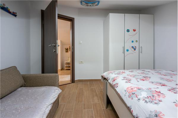 House K1, for 10 persons