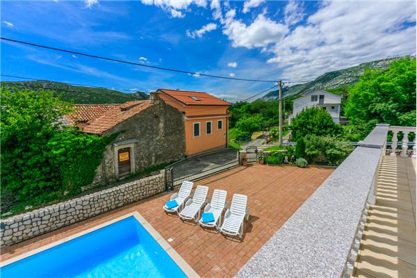 House K1, for 10 persons