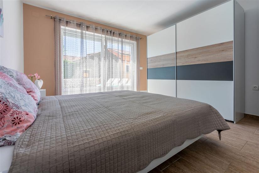 House K1, for 10 persons