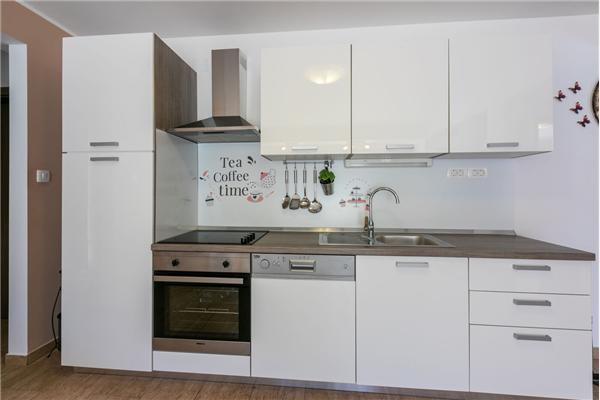 House K1, for 10 persons