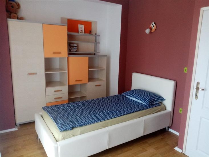 Apartment A5, for 5 persons