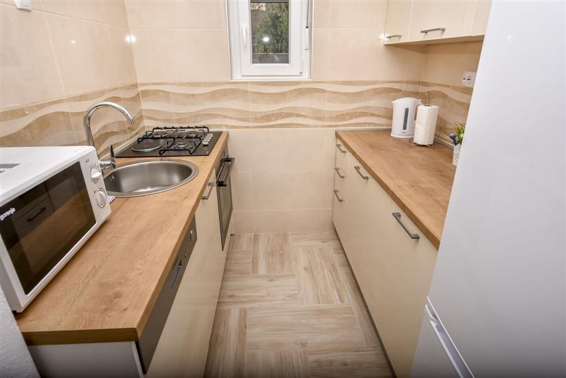 Apartment A2, for 5 persons