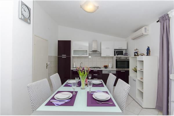 Apartment A1, for 6 persons