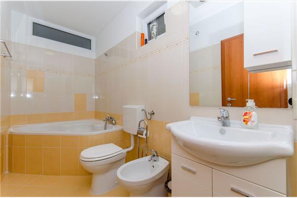 House K1, for 5 persons