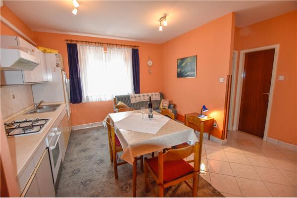 Apartment A2, for 4 persons