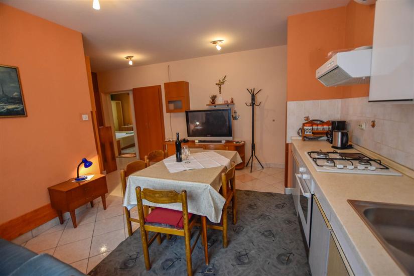 Apartment A2, for 4 persons