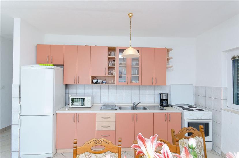 Apartment A1, for 8 persons