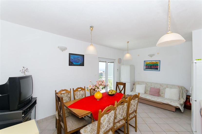 Apartment A1, for 8 persons