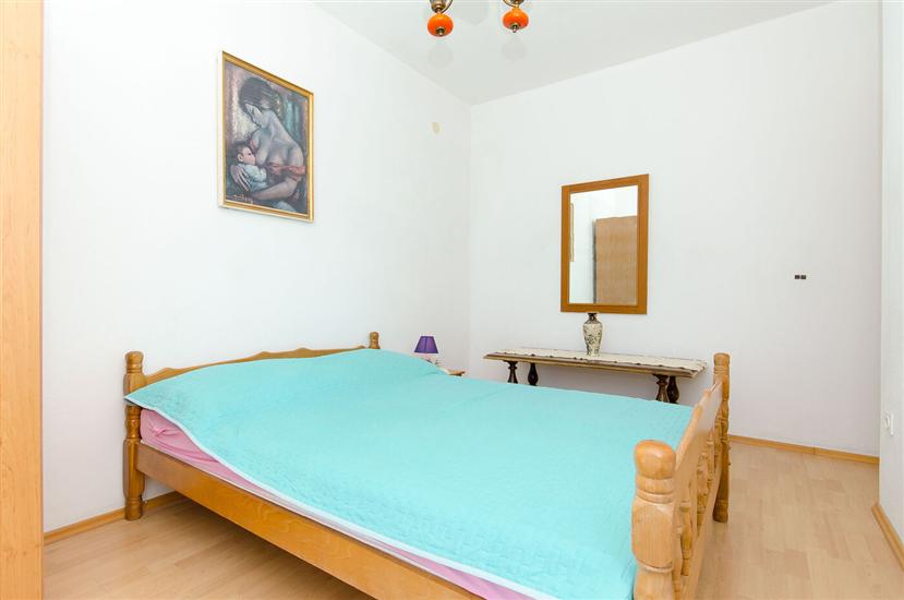 Apartment A1, for 8 persons