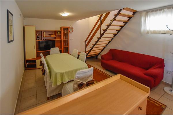 Apartment A4, for 5 persons