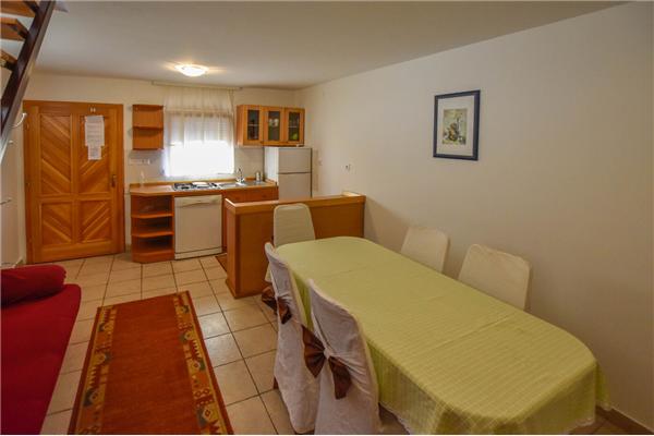 Apartment A4, for 5 persons