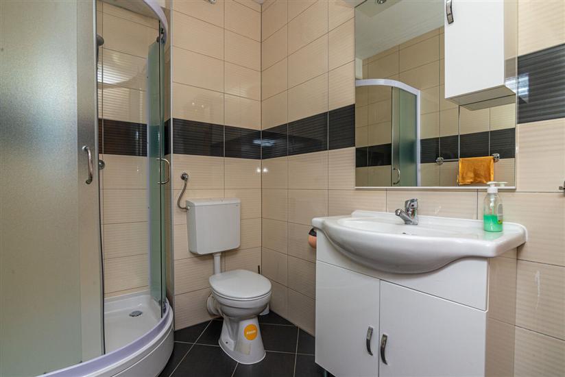 Apartment A8, for 4 persons