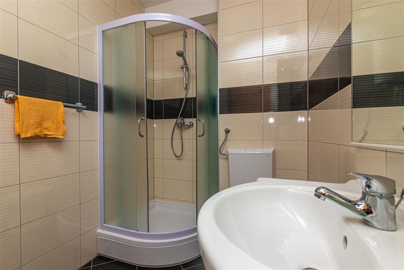 Apartment A8, for 4 persons