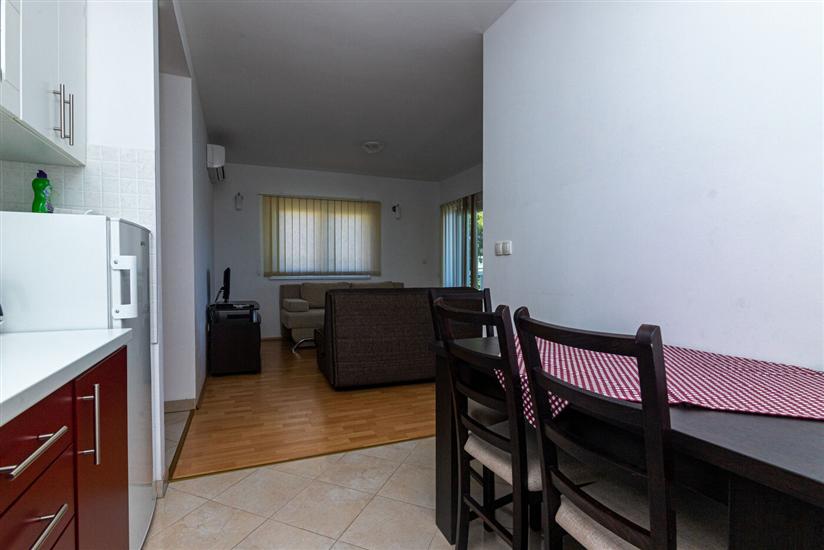Apartment A6, for 4 persons