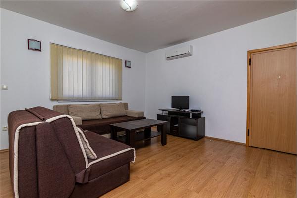 Apartment A7, for 4 persons