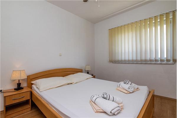 Apartment A7, for 4 persons
