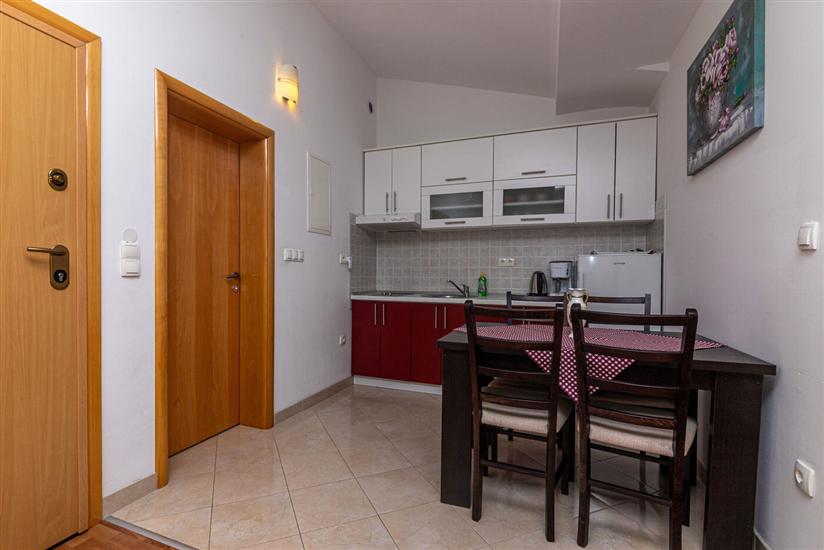 Apartment A9, for 4 persons