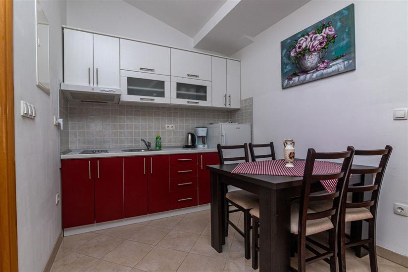 Apartment A9, for 4 persons