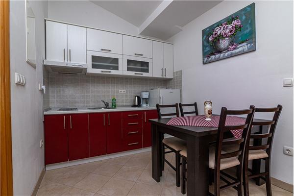 Apartment A9, for 4 persons