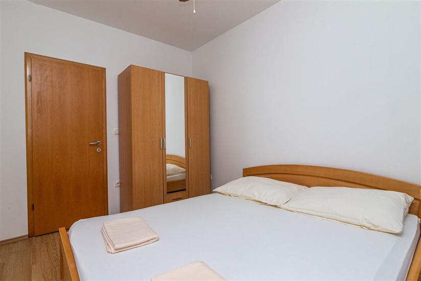 Apartment A5, for 6 persons