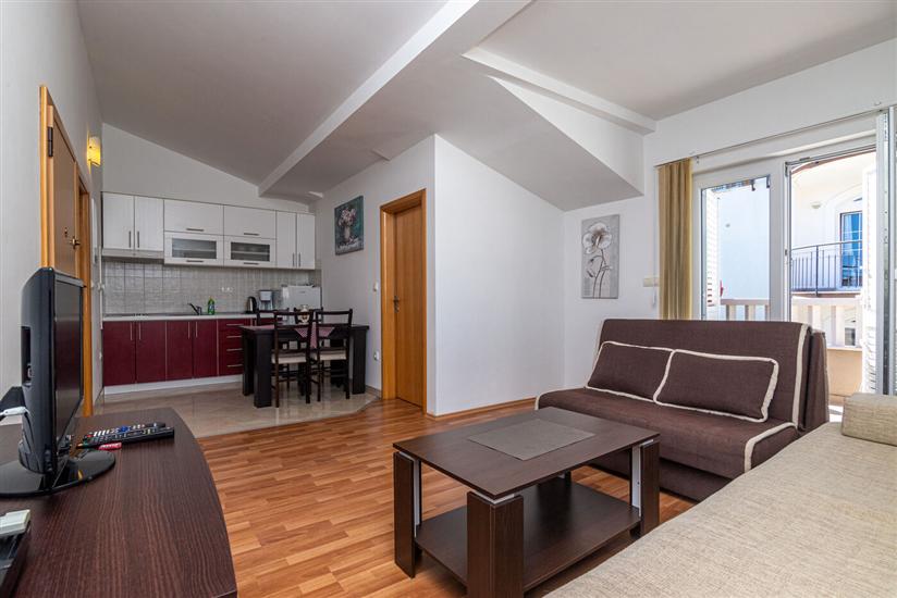 Apartment A9, for 4 persons