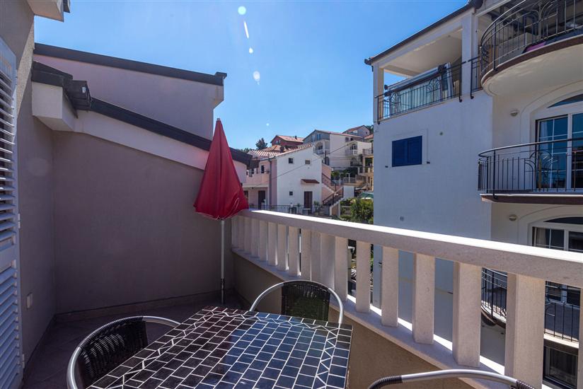 Apartment A9, for 4 persons