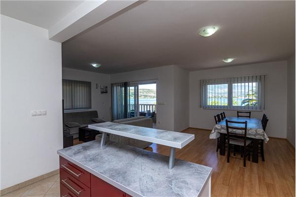 Apartment A5, for 6 persons