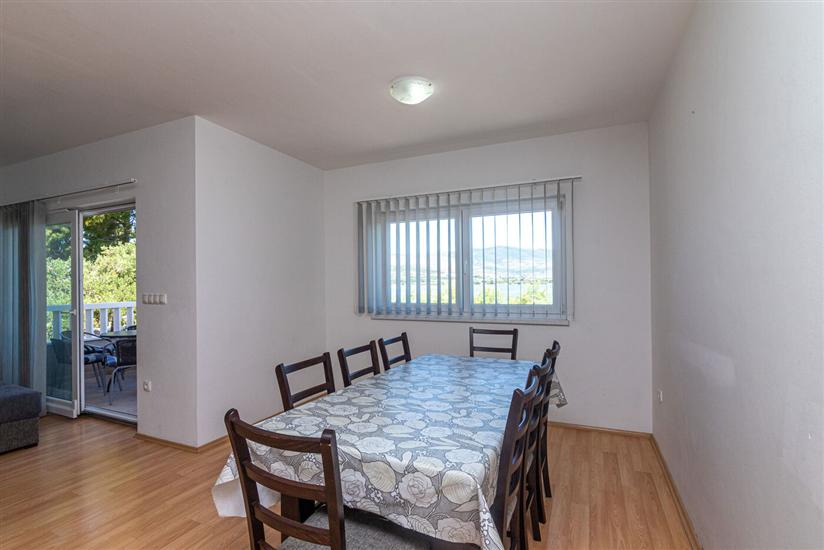 Apartment A5, for 6 persons