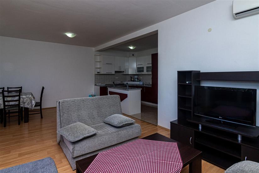 Apartment A5, for 6 persons