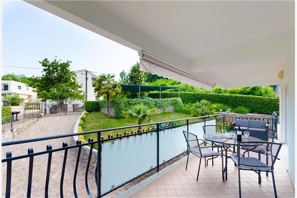 Apartment A1, for 5 persons