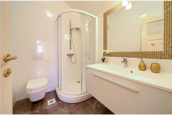 House K1, for 8 persons