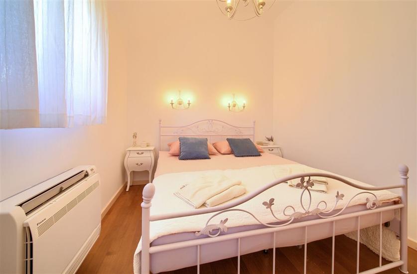 House K1, for 8 persons