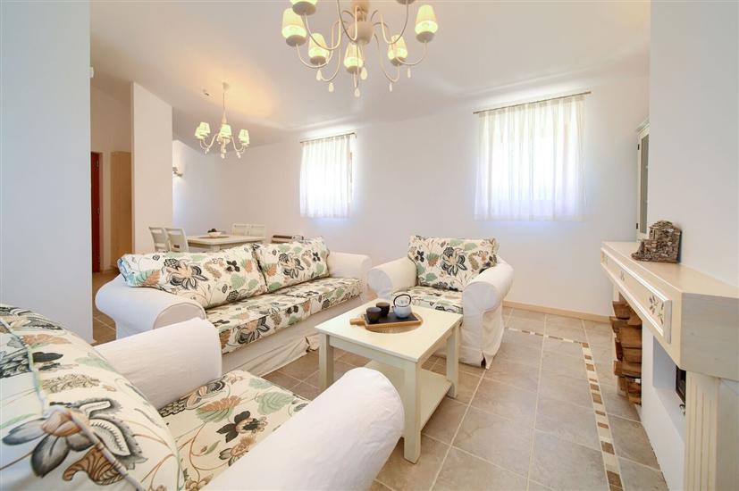 House K1, for 8 persons