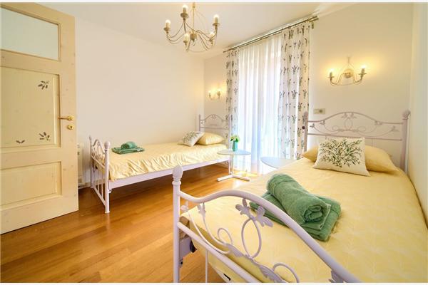 House K1, for 8 persons