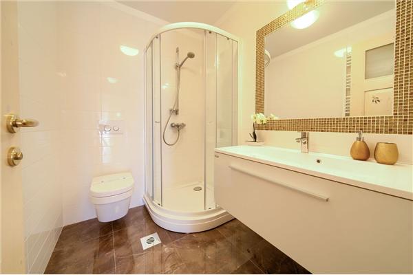 House K1, for 8 persons