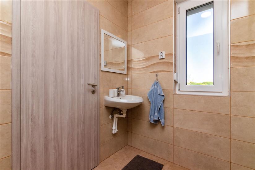 Hiša K1, na 6 osebe