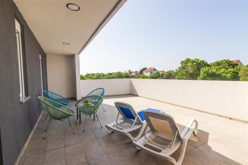 Hiša K1, na 6 osebe