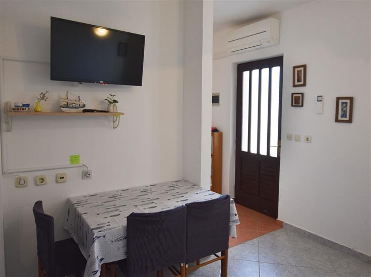 Apartment A1, for 3 persons