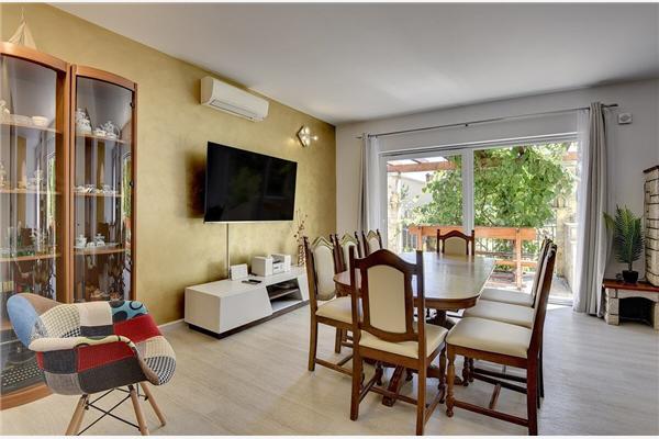 House K1, for 10 persons