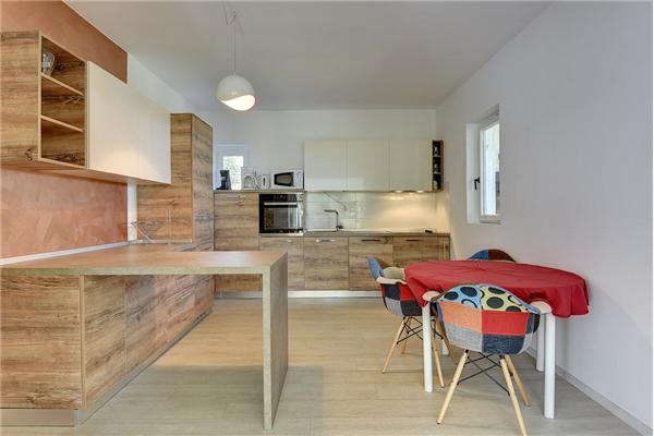 House K1, for 10 persons