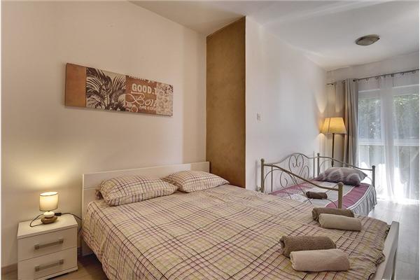 House K1, for 10 persons