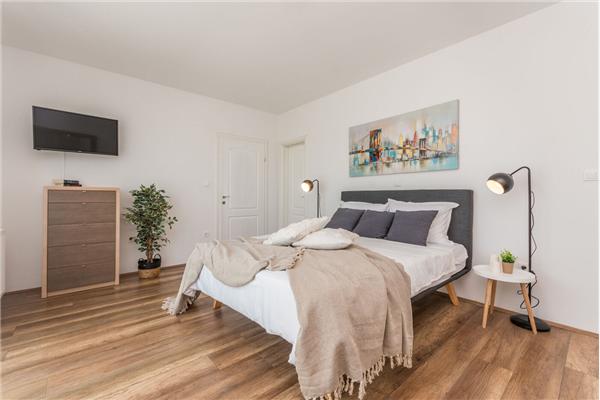 House K1, for 9 persons