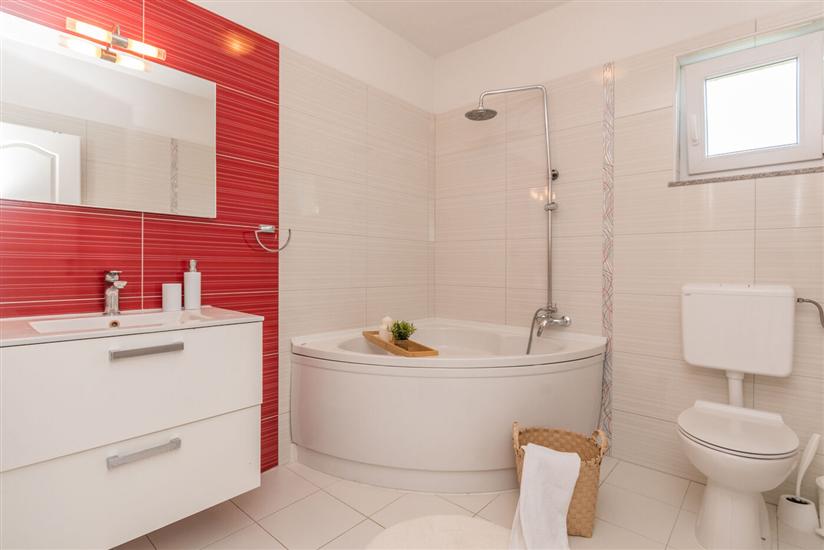 House K1, for 9 persons